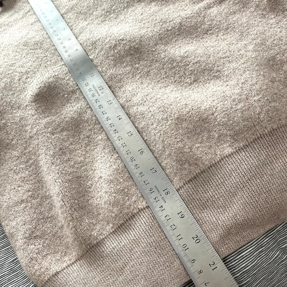 Wool sweater - Picture 7 of 8